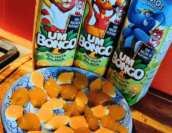 Zelfgemaakte gummies met Um Bongo Manga en kokosmelk – kindvriendelijke traktatie zonder toegevoegde suikers